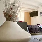 Mas La Farelle D'hote,fitness & Salle De Jeux Gratuite & En Supplement Oda ve Kahvaltı