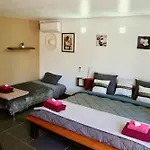 Oda ve Kahvaltı Mas La Farelle D'hote,fitness & Salle De Jeux Gratuite & En Supplement