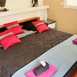 Mas La Farelle D'hote,fitness & Salle De Jeux Gratuite & En Supplement Nocleg ze śniadaniem