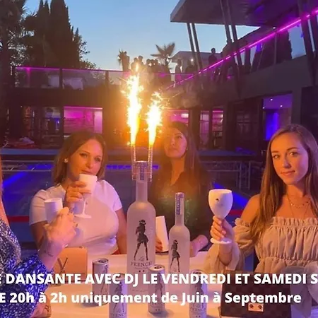 Mas La Farelle D'hote,fitness & Salle De Jeux Gratuite & En Supplement Panzió 4*