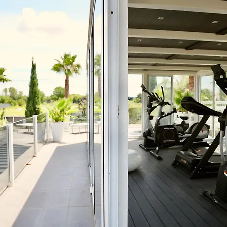 Mas La Farelle D'hote,fitness & Salle De Jeux Gratuite & En Supplement 4* נים