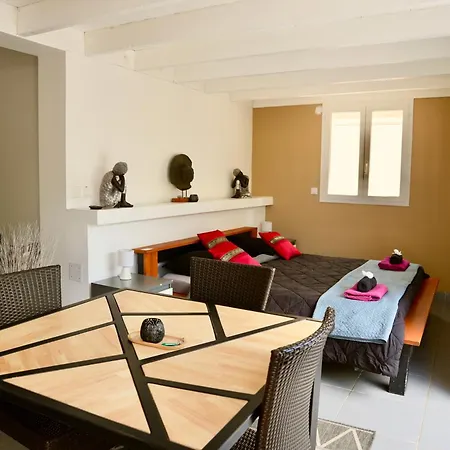 Panzió Mas La Farelle D'hote,fitness & Salle De Jeux Gratuite & En Supplement Nîmes