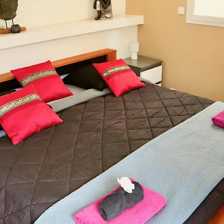 Mas La Farelle D'hote,fitness & Salle De Jeux Gratuite & En Supplement לינה וארוחת בוקר