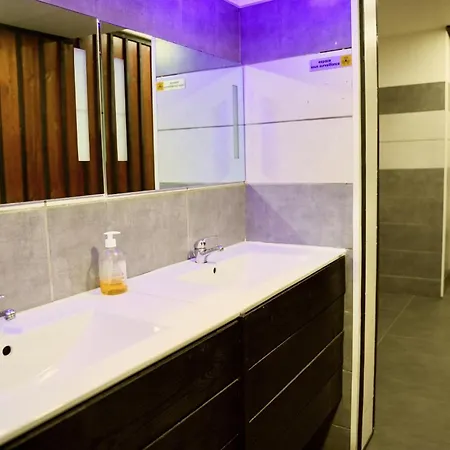 Alojamento de Acomodação e Pequeno-almoço Mas La Farelle D'hote,fitness & Salle De Jeux Gratuite & En Supplement Nîmes