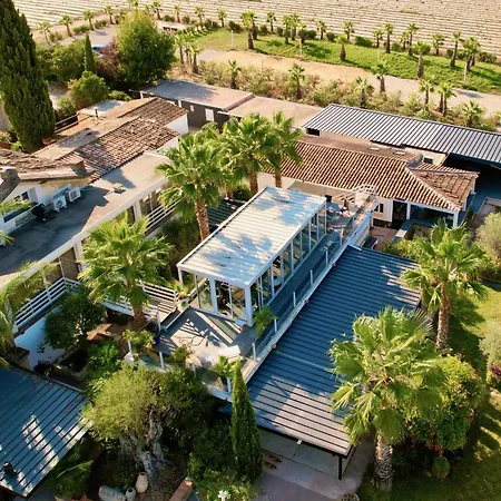 Mas La Farelle D'hote,fitness&salle De Jeux Gratuite&spa En Supplément Bed and breakfast