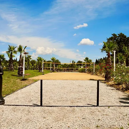 Mas La Farelle D'hote,fitness & Salle De Jeux Gratuite & En Supplement לינה וארוחת בוקר 4*