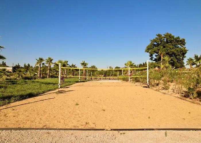 Mas La Farelle D'hote,fitness&salle De Jeux Gratuite&spa En Supplément 4*