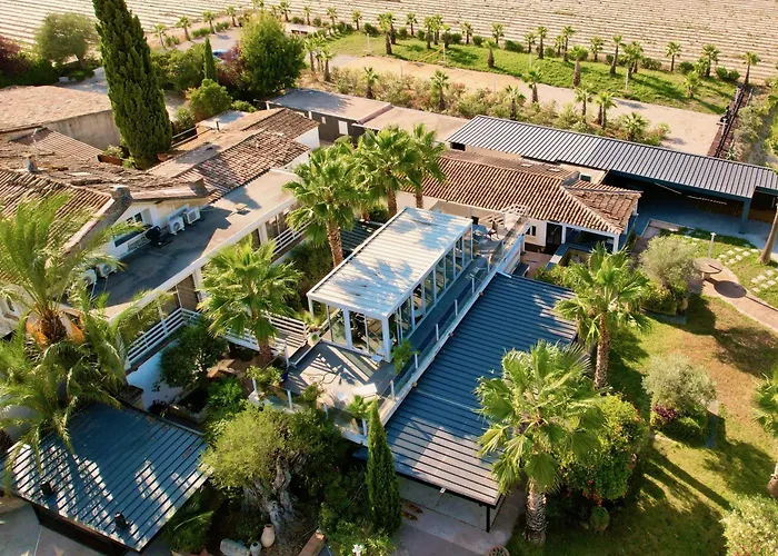 Mas La Farelle D'hote,fitness&salle De Jeux Gratuite&spa En Supplément Bed and breakfast