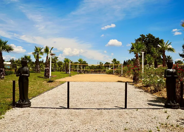 Mas La Farelle D'hote,fitness & Salle De Jeux Gratuite & En Supplement Bed & Breakfast 4*